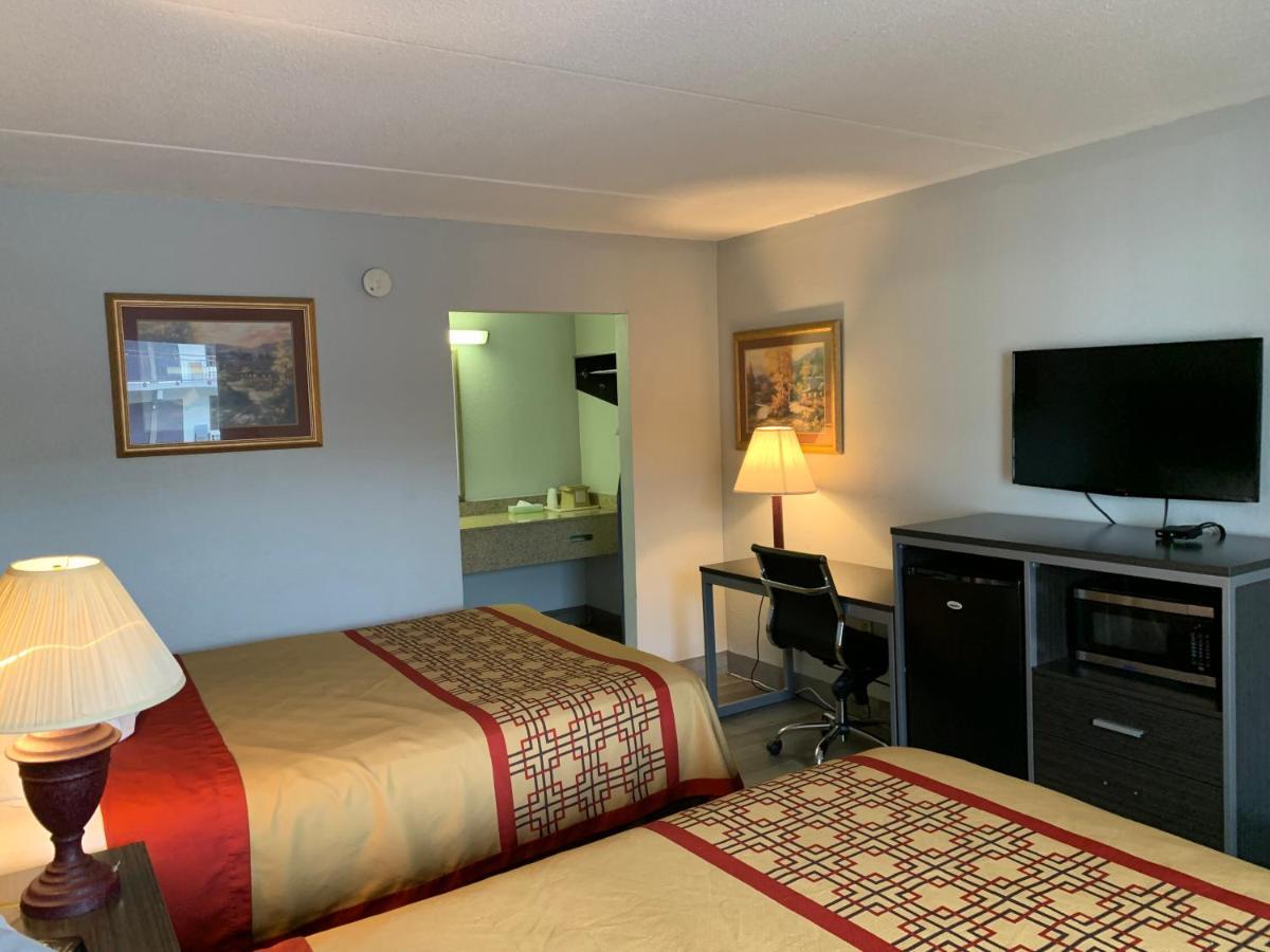 Pigeon Forge Parkway Inn Dış mekan fotoğraf